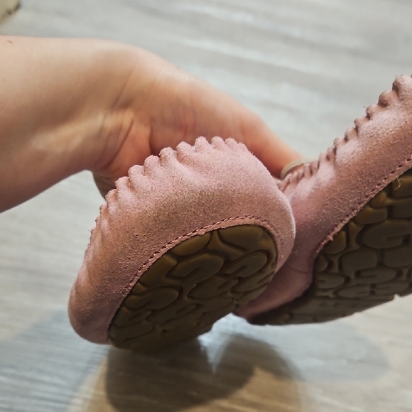 UGG Pink Suede Dakota Slippers Size 7 - Picture 10 of 12